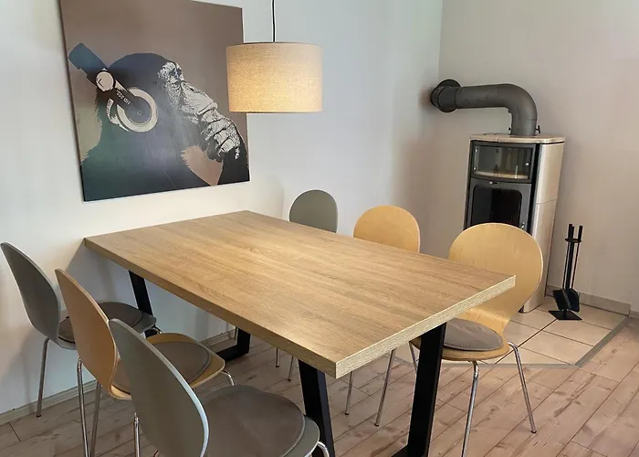 بيت للعطل 1 *